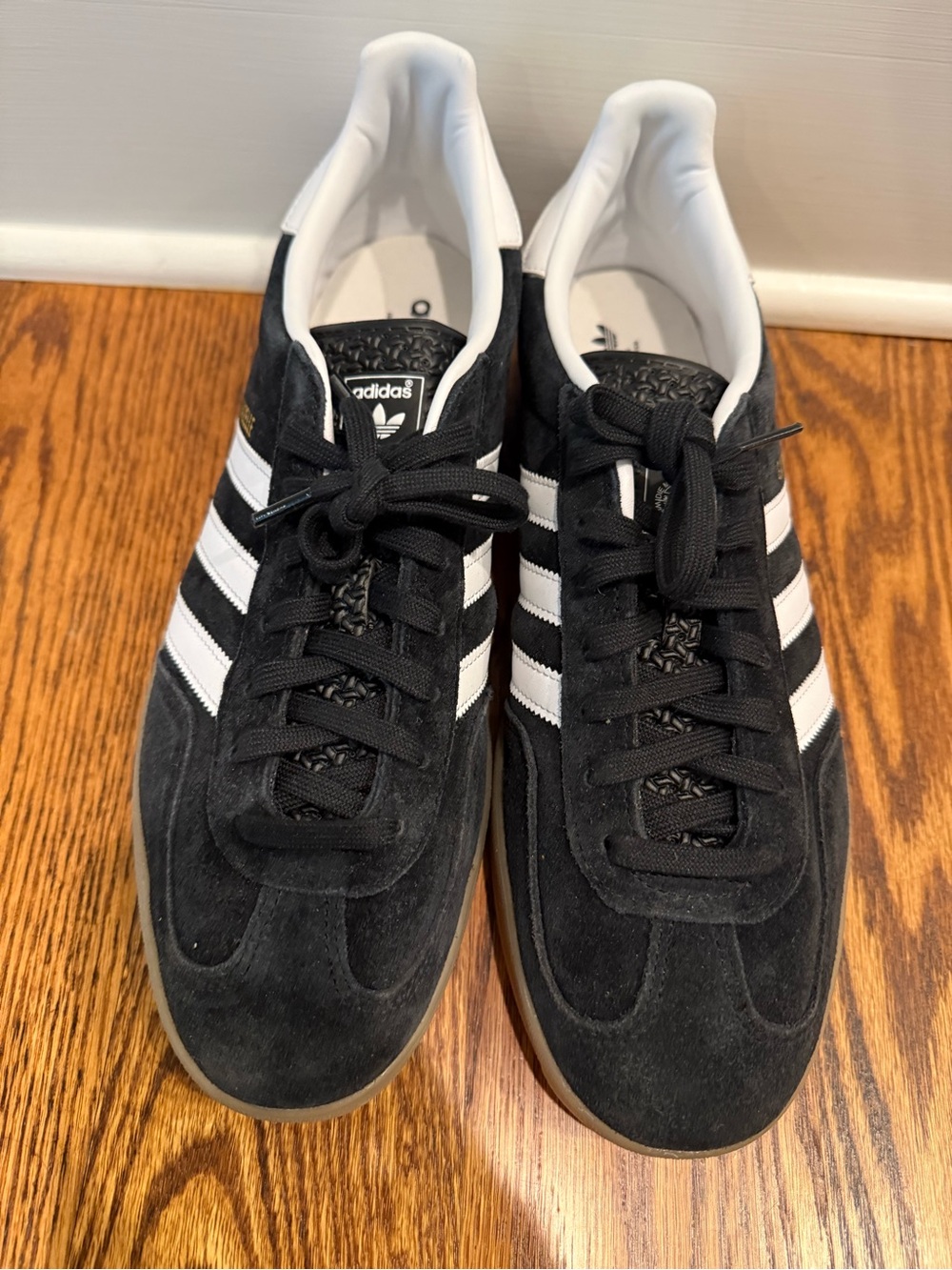 Adidas Men’s Dark Navy/White Suede Sambas